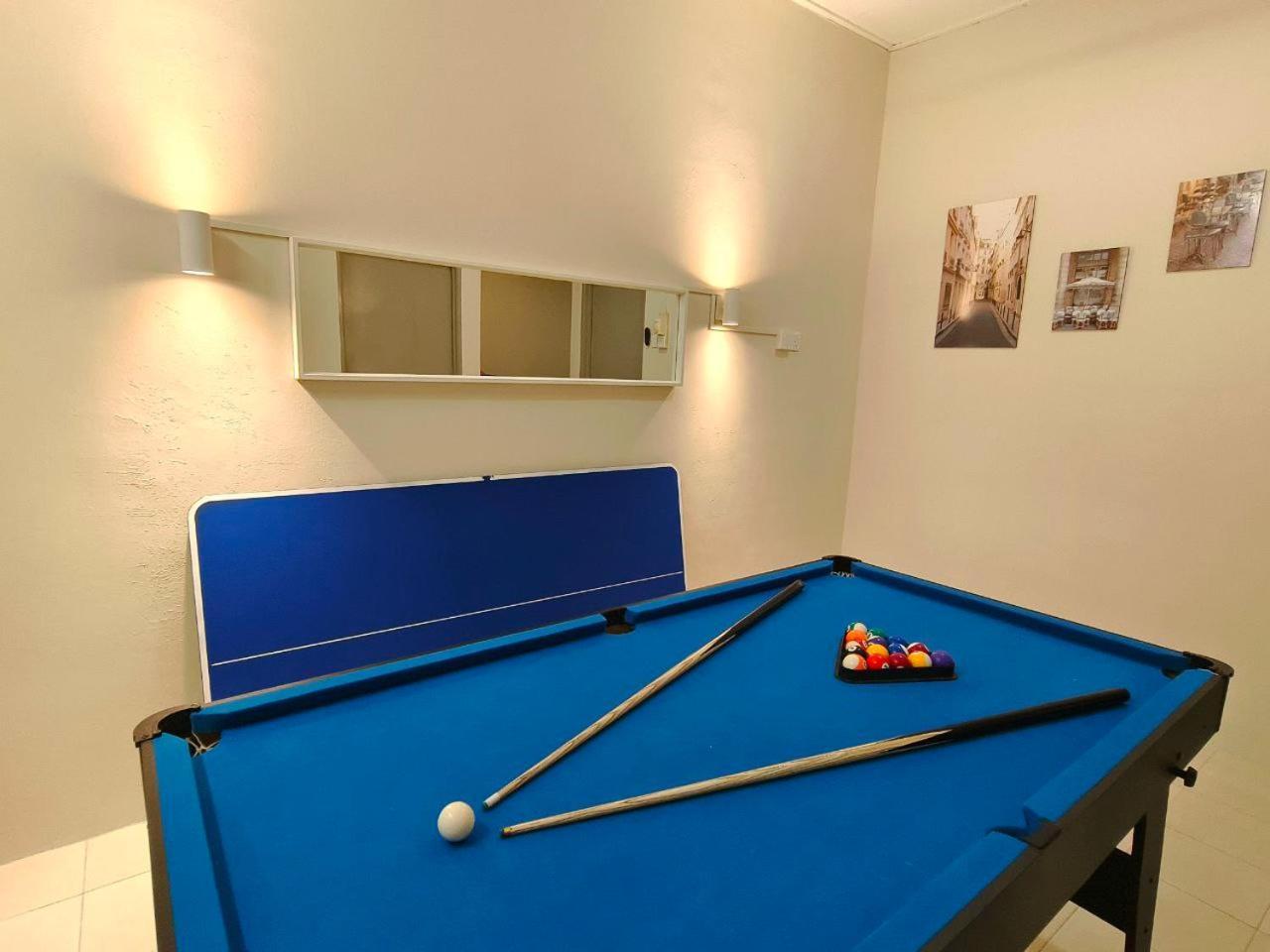 Newcastle Seri Impian Snooker Ping Pong Neflix Келуанг Екстериор снимка
